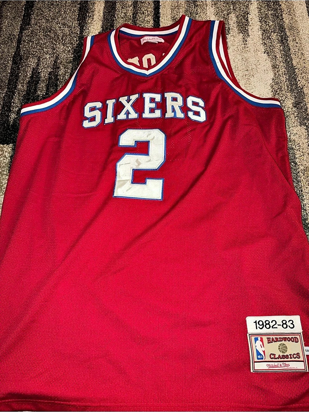 Mitchell & Ness Malone Philadelphia 76ers #2 1982-83 Hardwood Classics